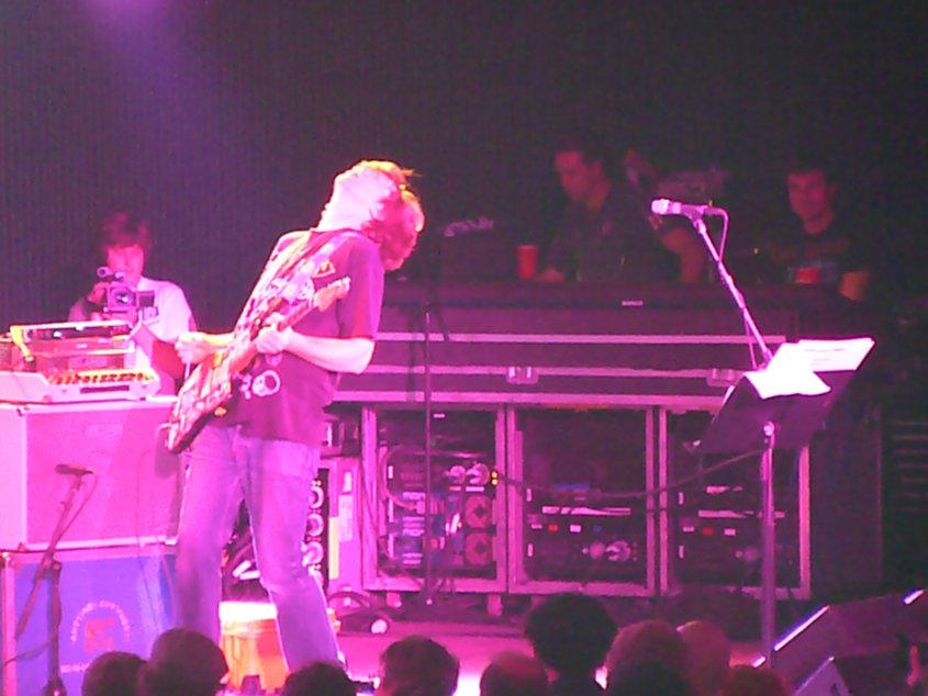 Thurston Moore performing "Psychic Hearts"