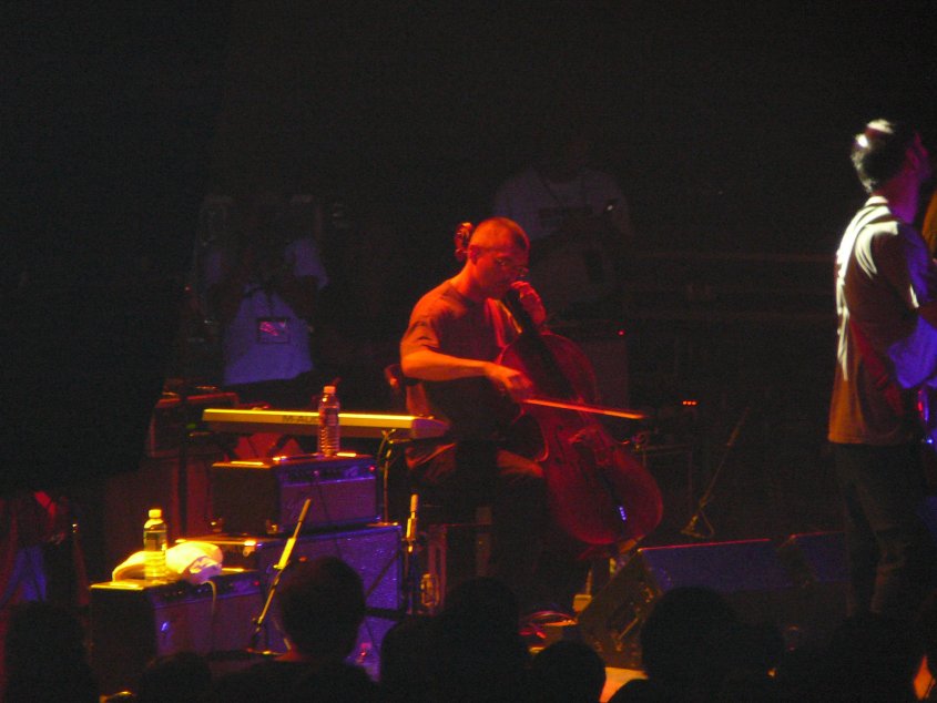 Built To Spill performing "Perfect From Now On"